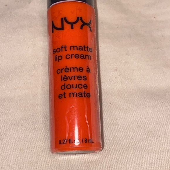 NYX Soft Matte Lip Cream, SMLC28 San Juan - Picture 2 of 3